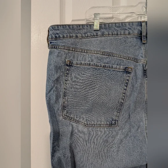 NWT Old Navy Light Wash Extra High-Waisted Sky-Hi Wide-Leg Jeans in Size 24 - Picture 10 of 15